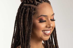 Senegalese Twists vs Knotless braids banner image
